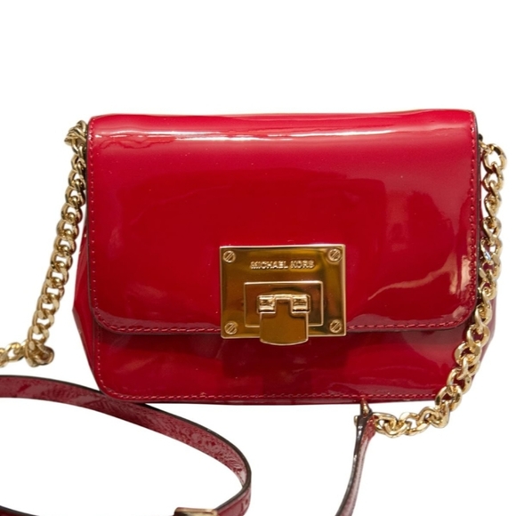 Michael Kors Handbags - 💫 Michael Kors: Tina Patent Leather Crossbody Bag